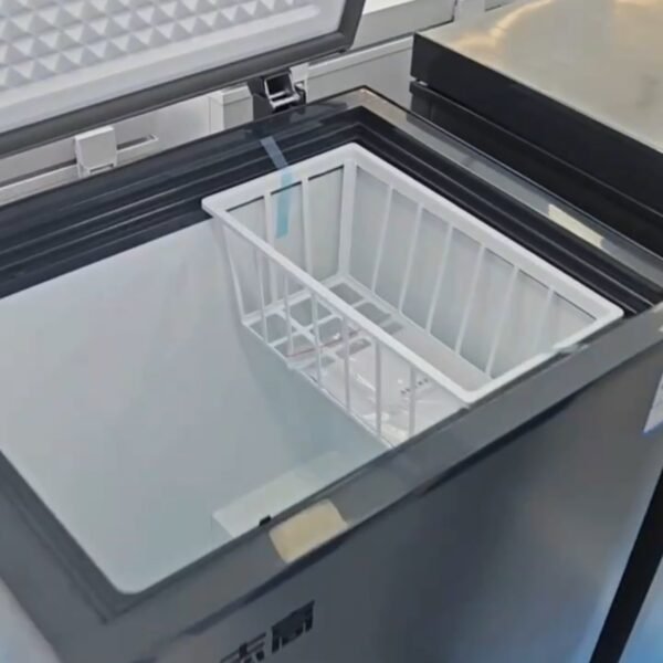228 LITERS FREEZER WITH LOW LIGHT CONSUMPTION (Shipping fee in 90 days )