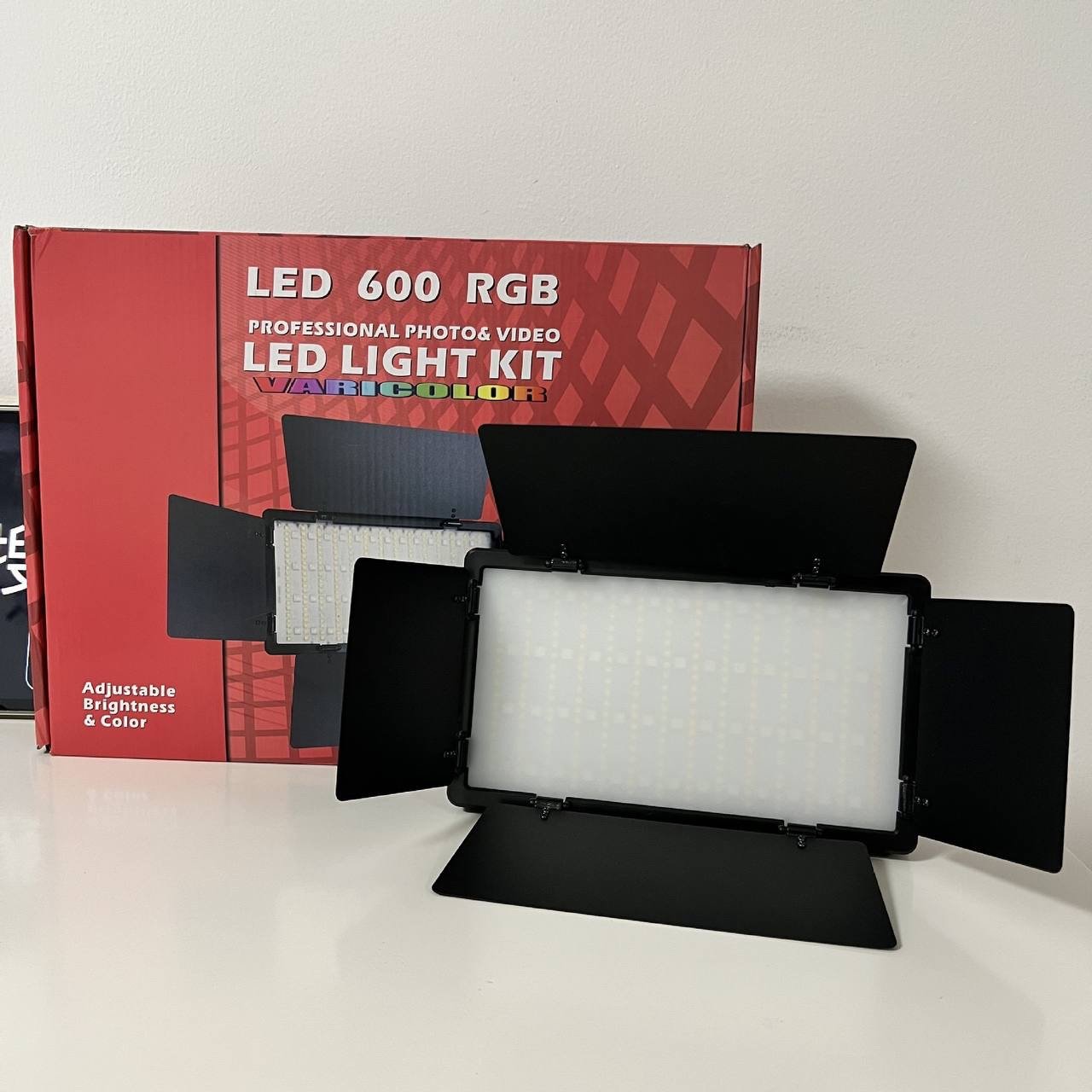 img_4832 LED RGB 600 - Image 1