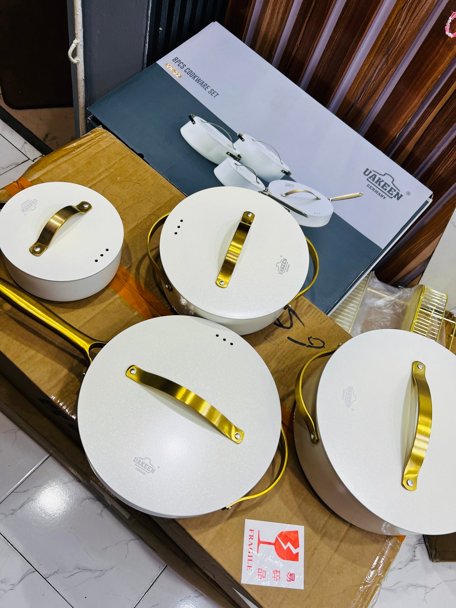 img_6528 4PC LUXURY COOKWARE SET - Image 1