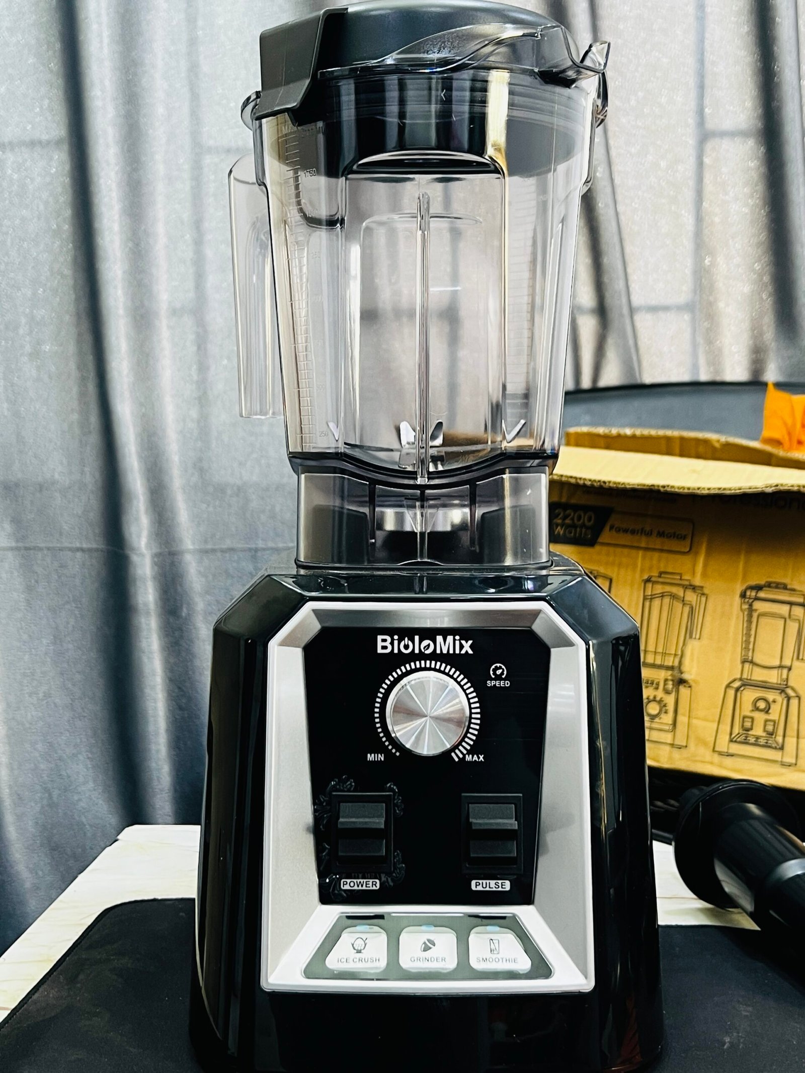 img_8968 6882 BIOMIX CRUSHER BLENDER 2000ML NO MINI JAR - Image 1